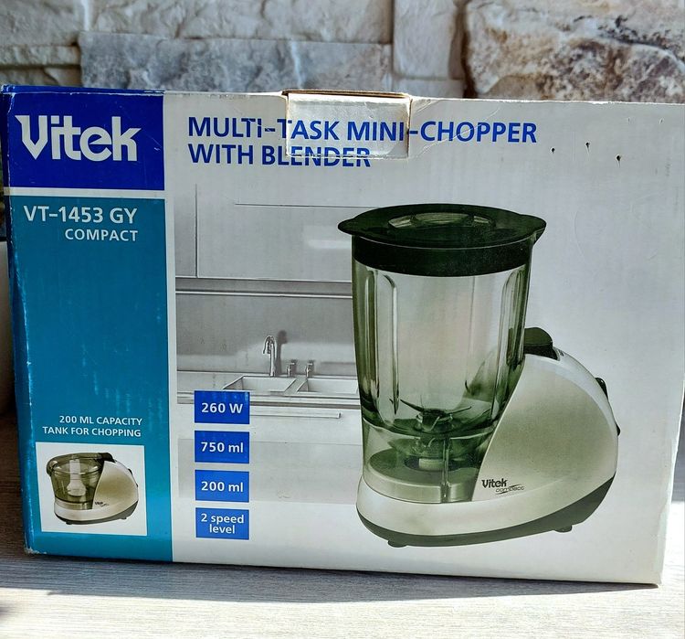 мультифункціональний міні чопер  з насадкою блендер.