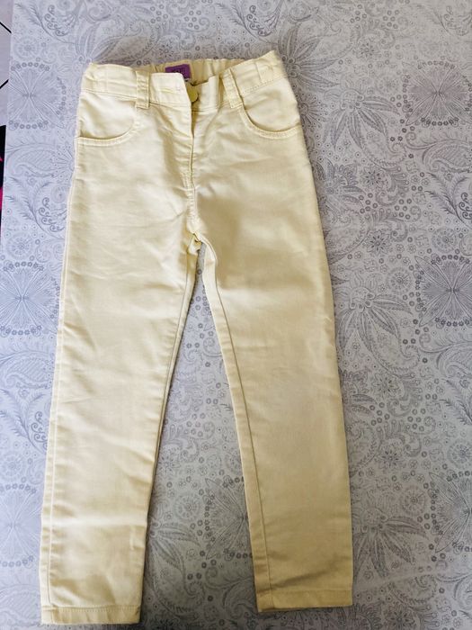 Spodnie dla dziewczynki rozmiar 110-116cm