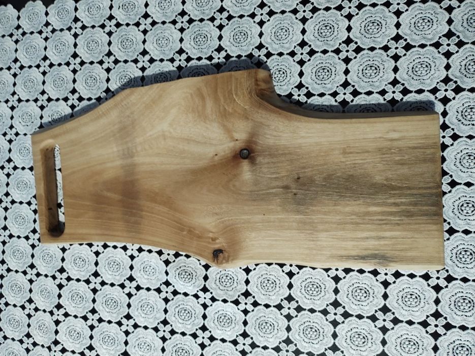 Deska do krojenia serwowania z orzecha włoskiego