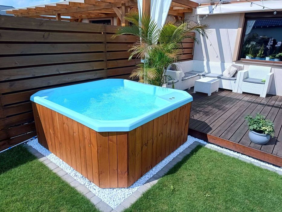 Jacuzzi balia basen piec na drewno 5cio osobowe piec masaż led