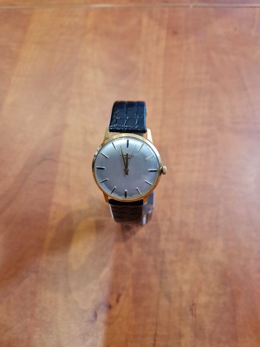 Zegarek Longines vintage gold clasic