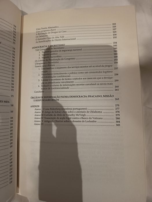 Democracia e Secretismo - Dr. Oswald Le Winter