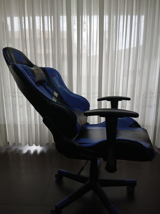 Cadeira Fantech Extreme Gaming Azul e Preta