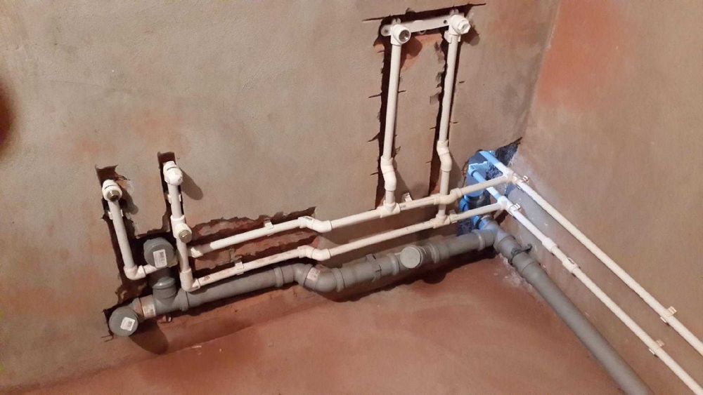 Установка радиаторов замена батареи сантехник трубы замена стояка кран