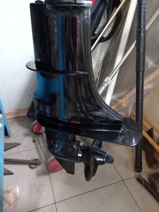 продам надувную лодку килевую