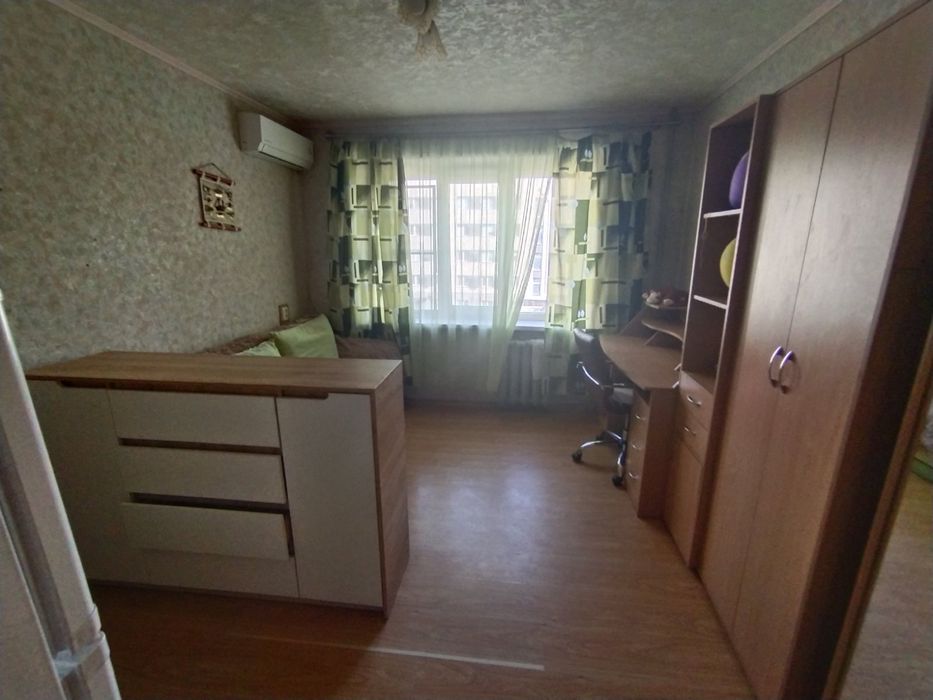 Продам  в коммуналке комнату