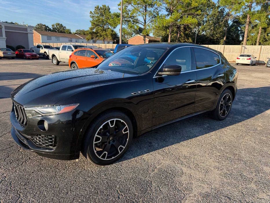 Maserati Levante      2019