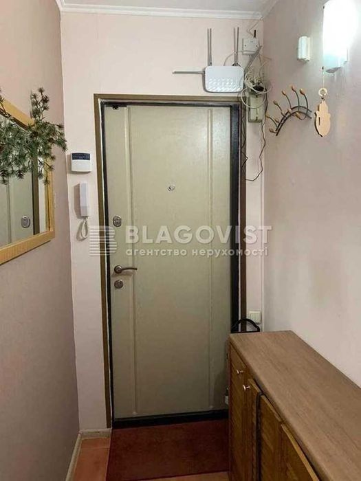 Продам 3-кімнатну квартиру по бульвару Гавела Вацлава 40,Соломянський р-н,м.Київ