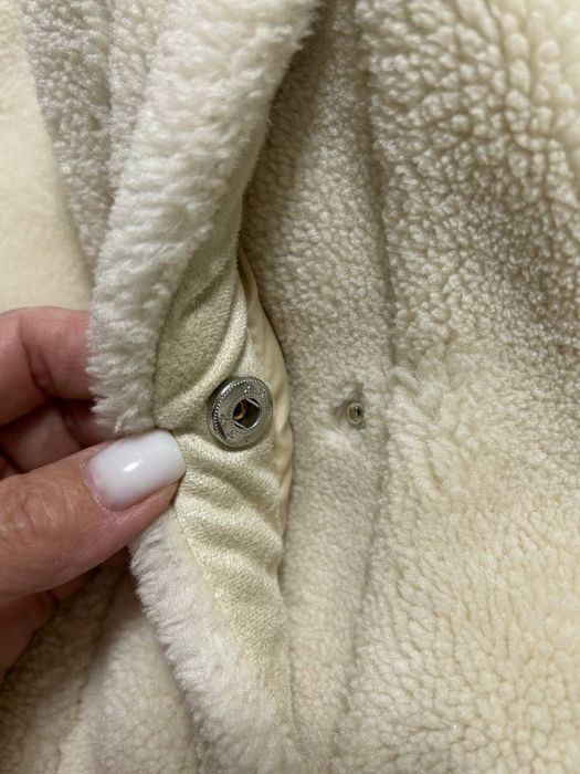 Жіноча шубка