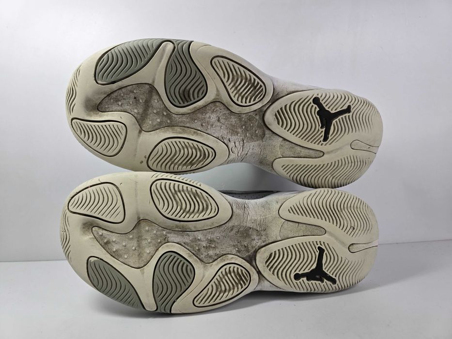 Jordan max aura 4 r.44