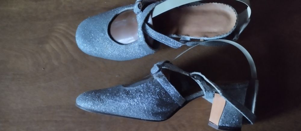 Półbuty czółenka sandały srebrne nr 37-38