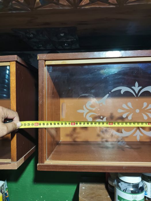 Продам закриті полки