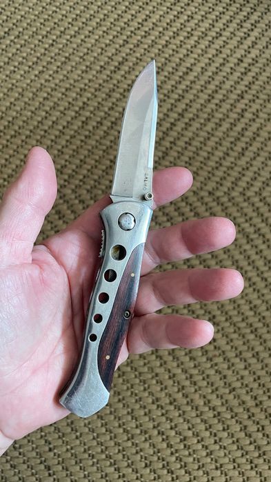 SALMO nóż składany, blokowany (79)