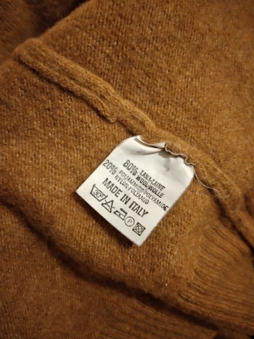 Camisola marca Benetton, tamanho M