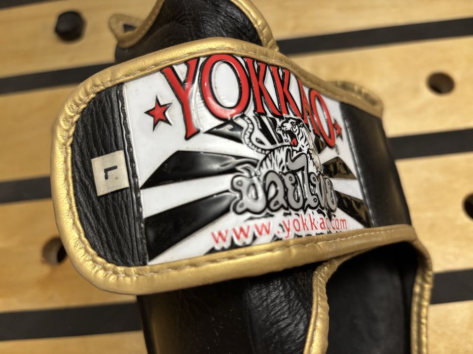 Caneleiras Muay Thai YOKKAO