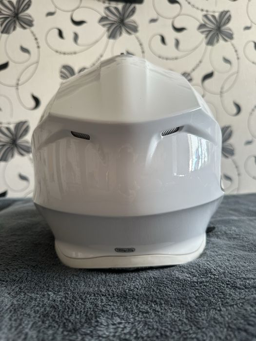 Scorpion VX-16 EVO AIR Solid White-White  Шолом шлем (срочно)