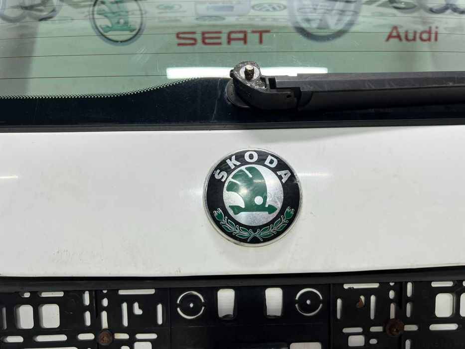 Кришка багажника кляпа ляда універсал Skoda Fabia 1 Шкода Фабія 1 99-08
