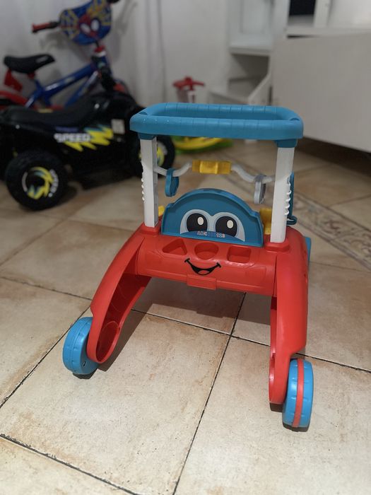 Andarilho bebé com sons