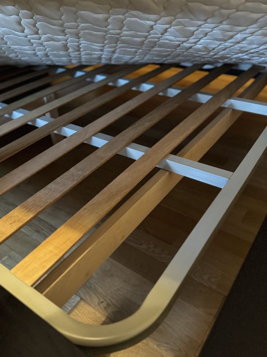 Vendo cama e colchão casal