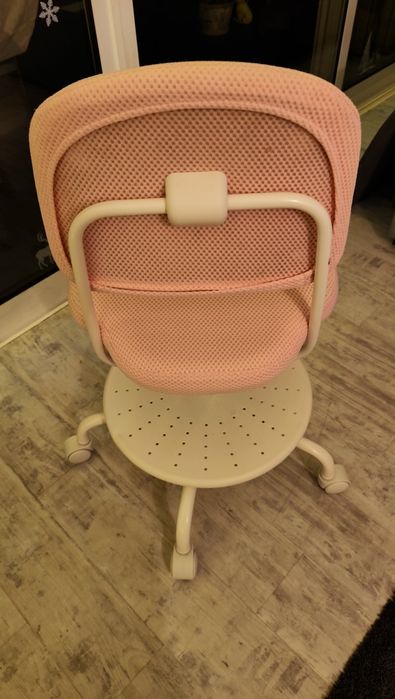 Cadeira secretária menina IKEA Vimund cor de rosa