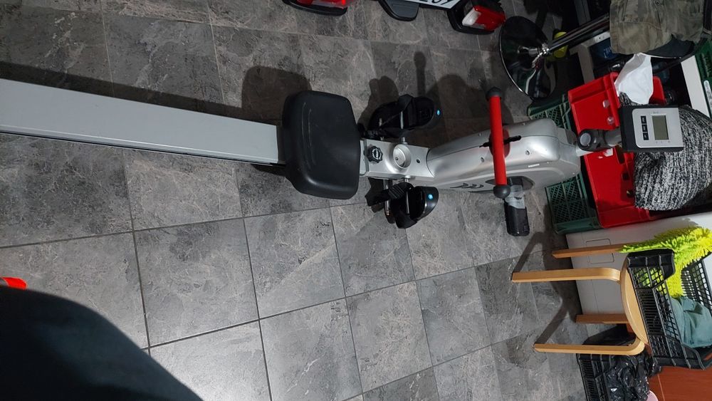 Bieżnia Spirit XT285 + wiosła  i rower stacjonarny gratis