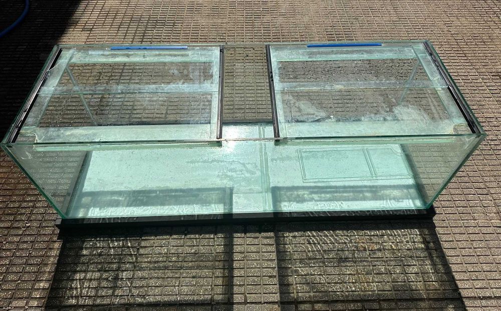 Aquário usado em boas condições (150×50×50)