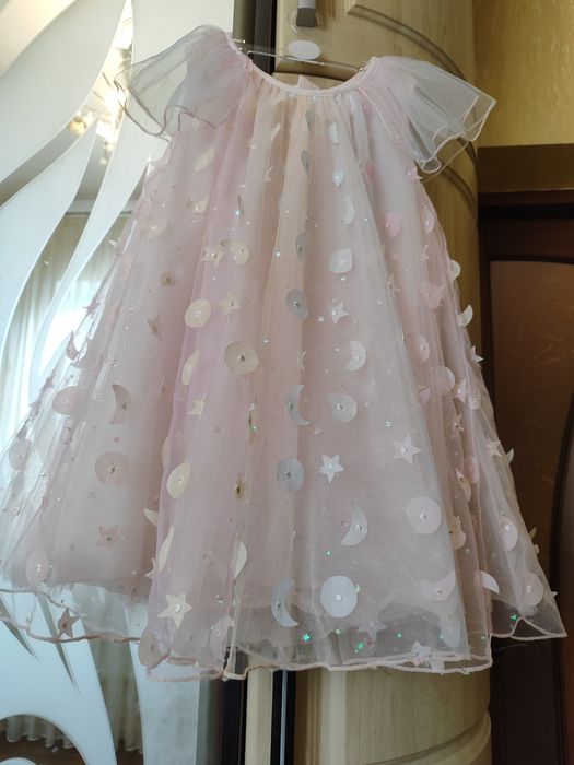 Красиве нарядне плаття для дівчинки 5 років