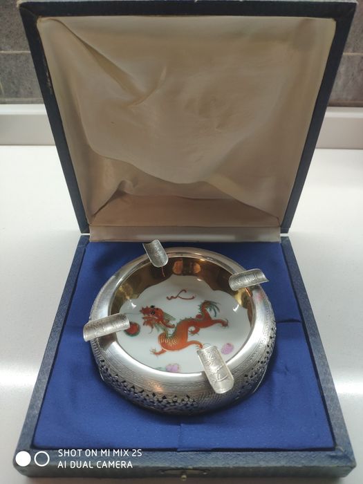 Пепельница серебряная