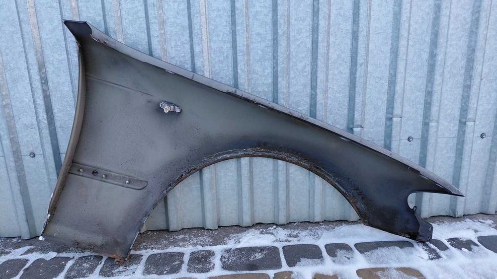 Błotnik Lewy Przód Bmw E46 sedan kombi Lift Polift Szary metallic