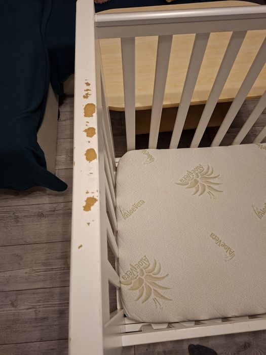 Łóżko dziecięce z materacem