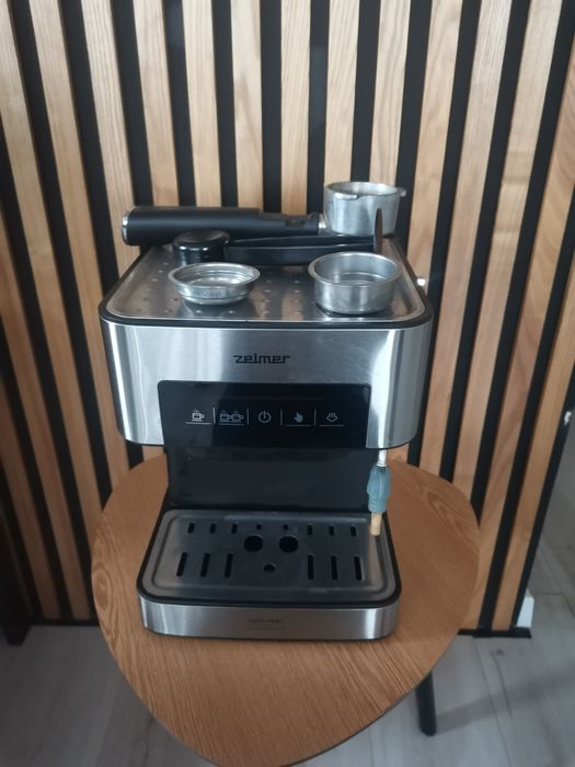 Ekspres ciśnieniowy-kolbowy zelmer ZCM7255  20bar