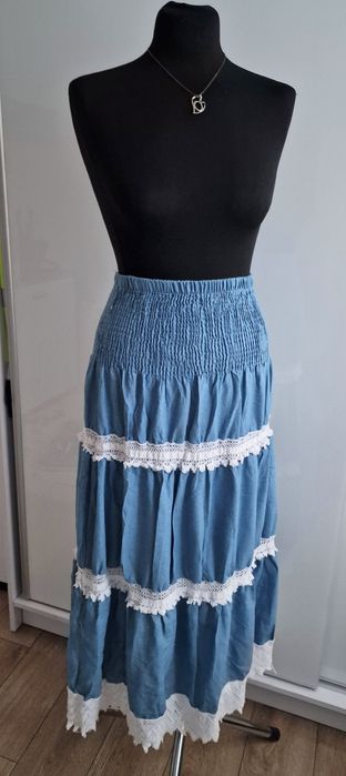 Spódnica jeans z koronką.