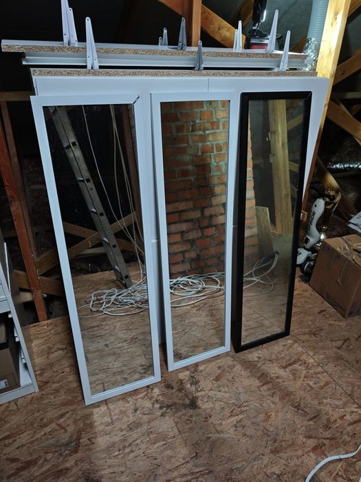 Lustra trzy podłużne