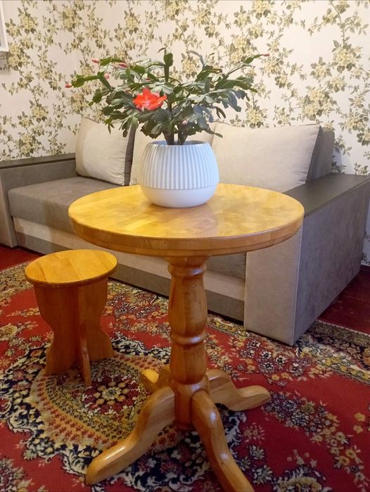 Стіл Столик Стілець