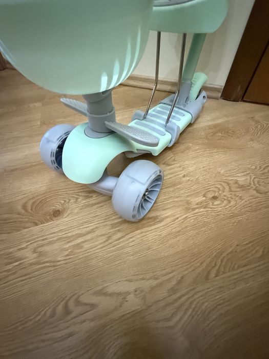 Новий самокат біговел з батьківською ручкою