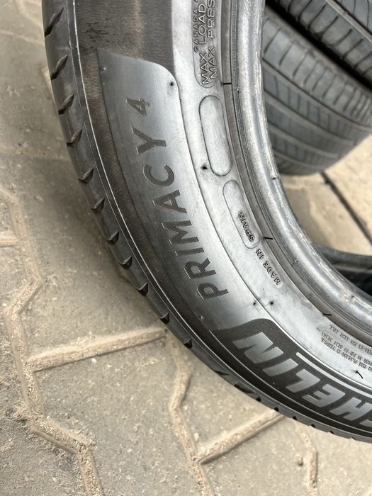 Michelin primacy 4   215 60 16