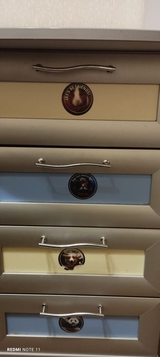 Стол письменный . Ширина 140. Высота 180