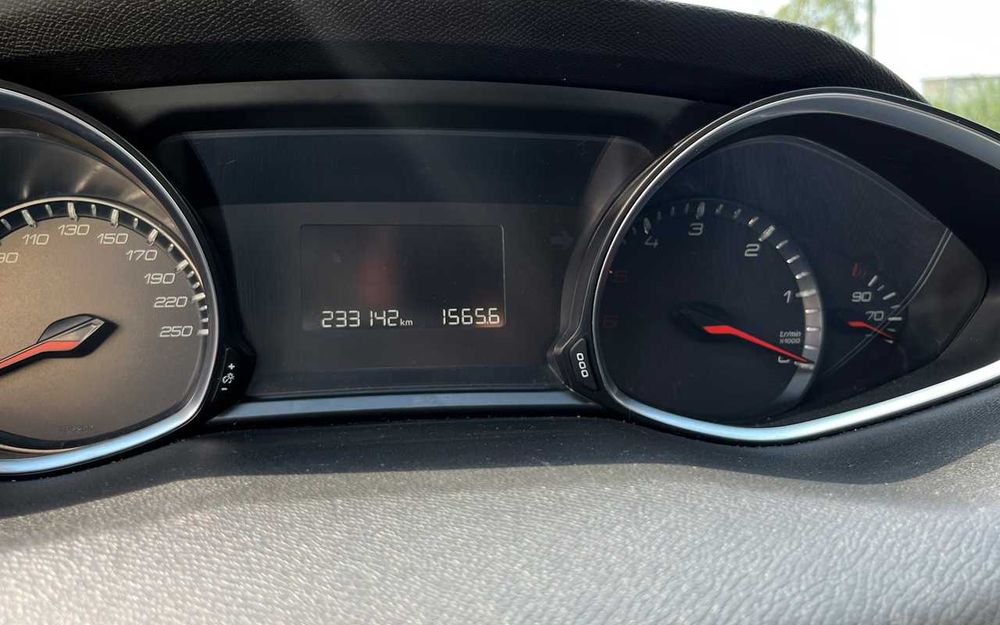 Peugeot 308 2015