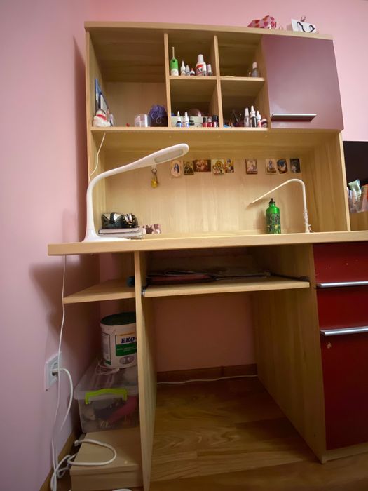 Підліткові меблі для дівчини