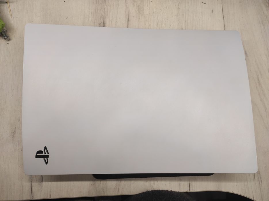 Playstation 5 на запчастини