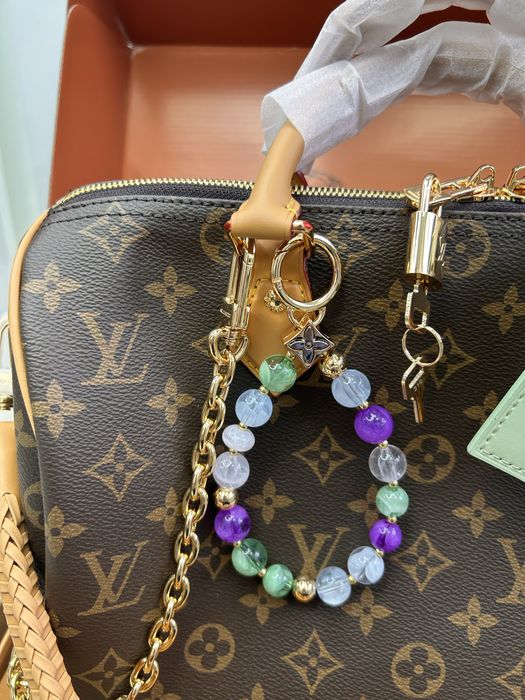 Сумочка в стилі  LV
