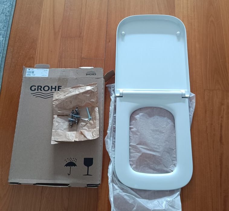 Tampa sanita Grohe clova ceramic