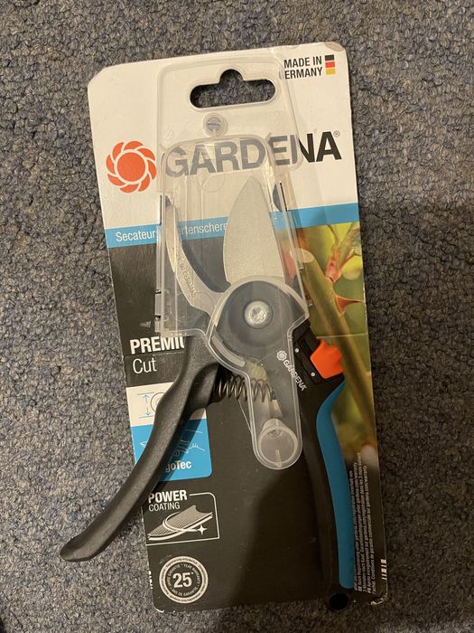 Секатор Gardena 22 мм