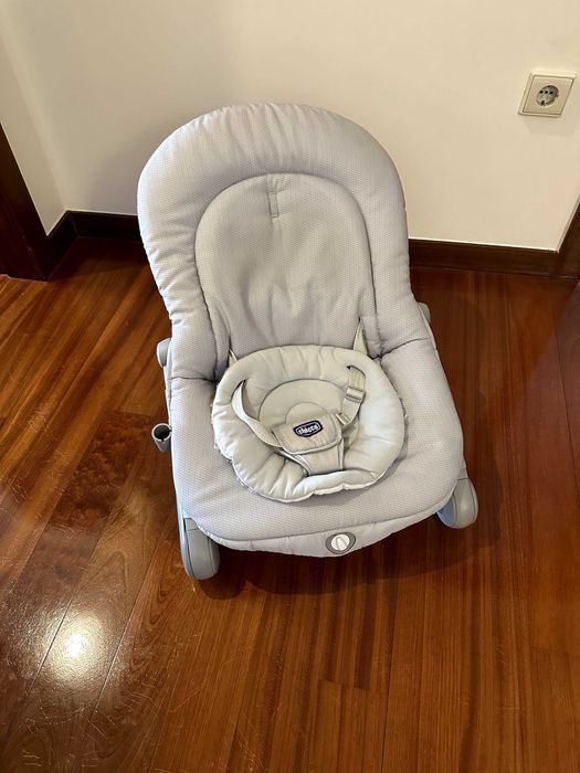 Espreguiçadeira CHICCO - com vibração - está como nova