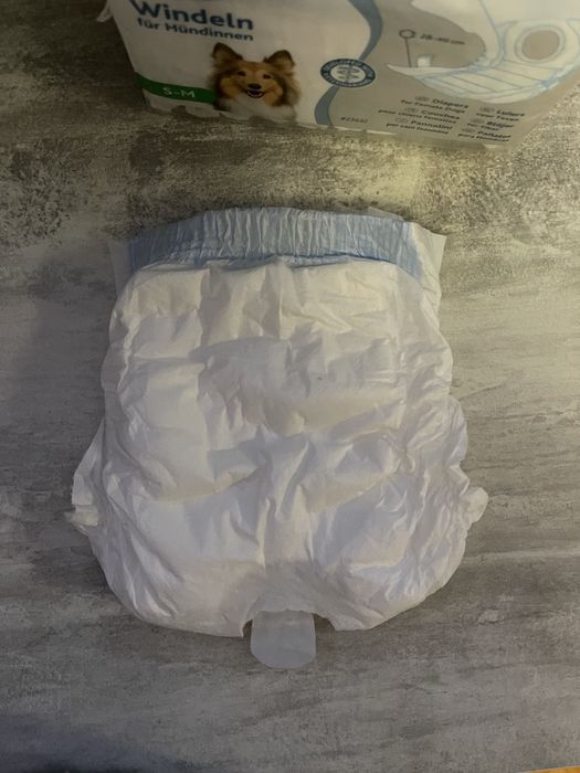 Підгузки для собачки (дівчинки)