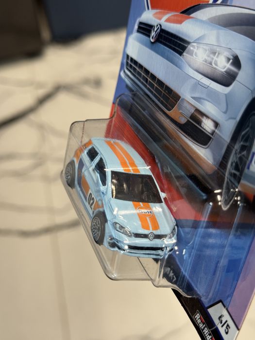 Hot Wheels Premium Volkswagen Golf Mk7 GULF VW