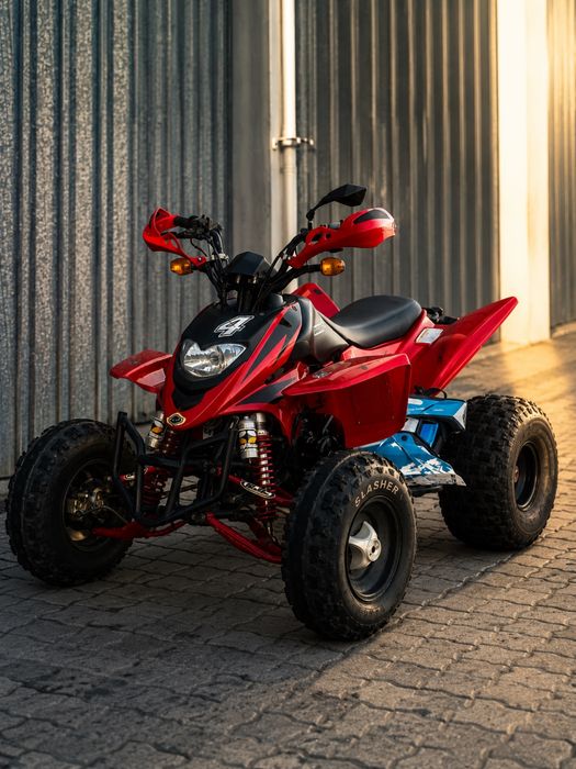Moto 4 250cc matriculada