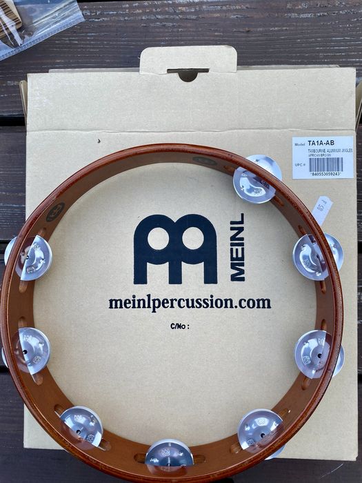 Meinl cajon+pokrowiec, tamburyn, shaker