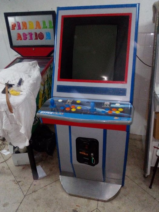 Máquina arcade como nova jogo Pinbal original