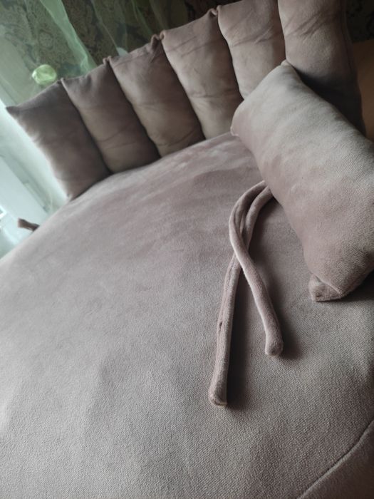 Лежанка  для котів та собак